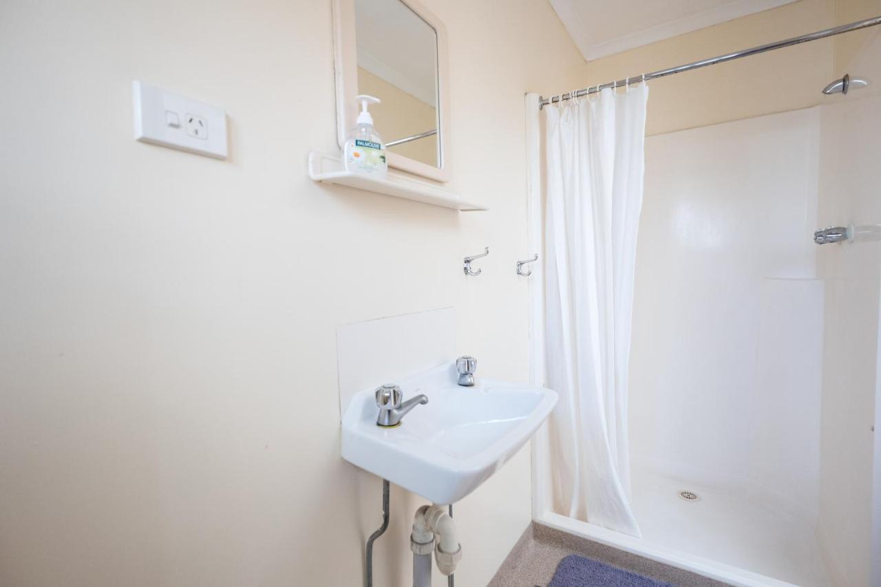 Backpackers * Rockhampton